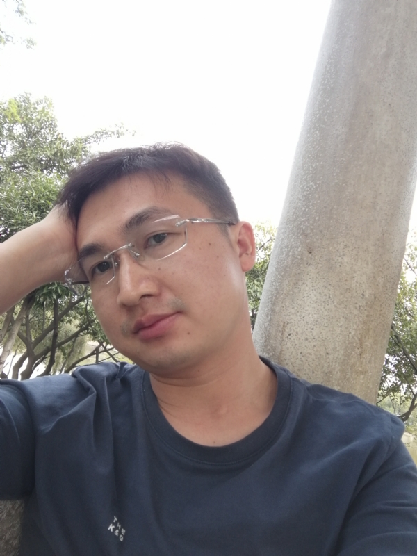不如随风的第一张照片--南充相亲服务中心