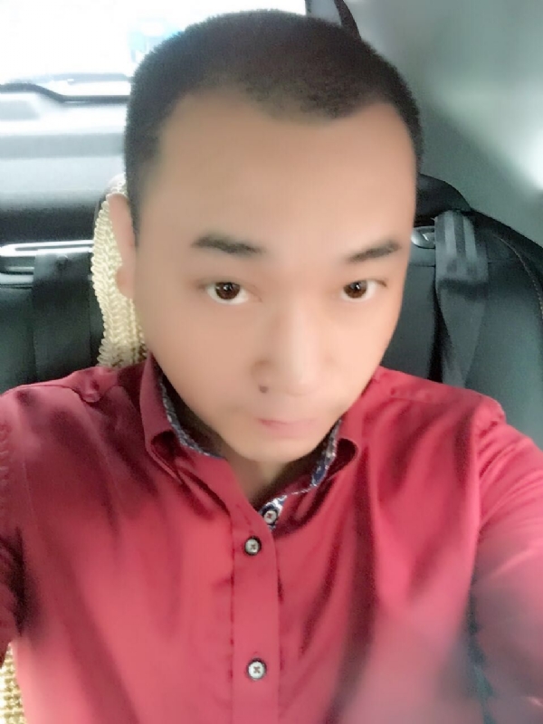 在一个路口等的第一张照片--南充相亲服务中心