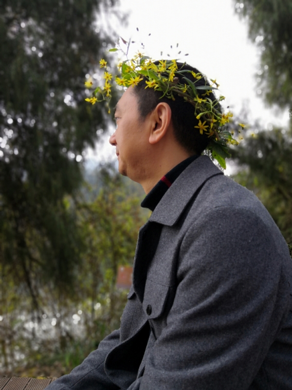 小白杨的第一张照片--南充相亲服务中心