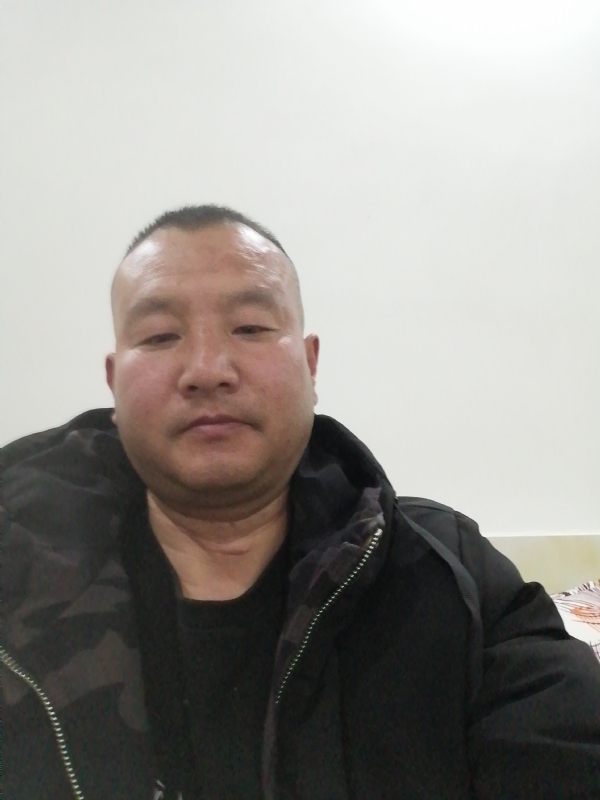 肖小江的第一张照片--南充相亲服务中心