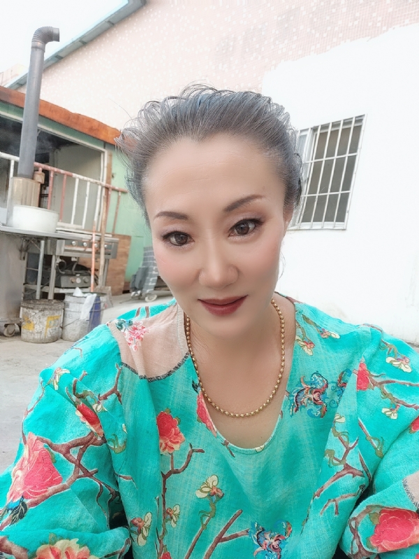 燕子的第三张照片--南充相亲服务中心