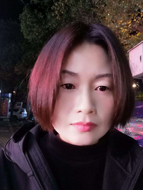 风中百合的第一张照片--南充相亲服务中心