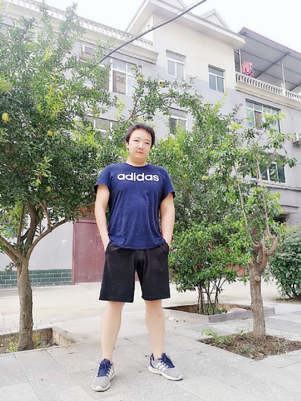 小宇的第一张照片--南充相亲服务中心