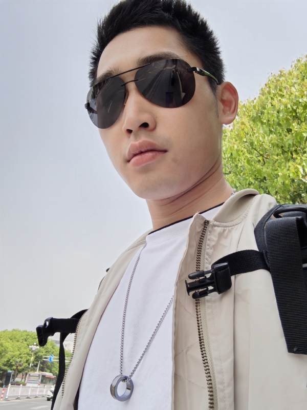 残花落陌,的第一张照片--南充相亲服务中心