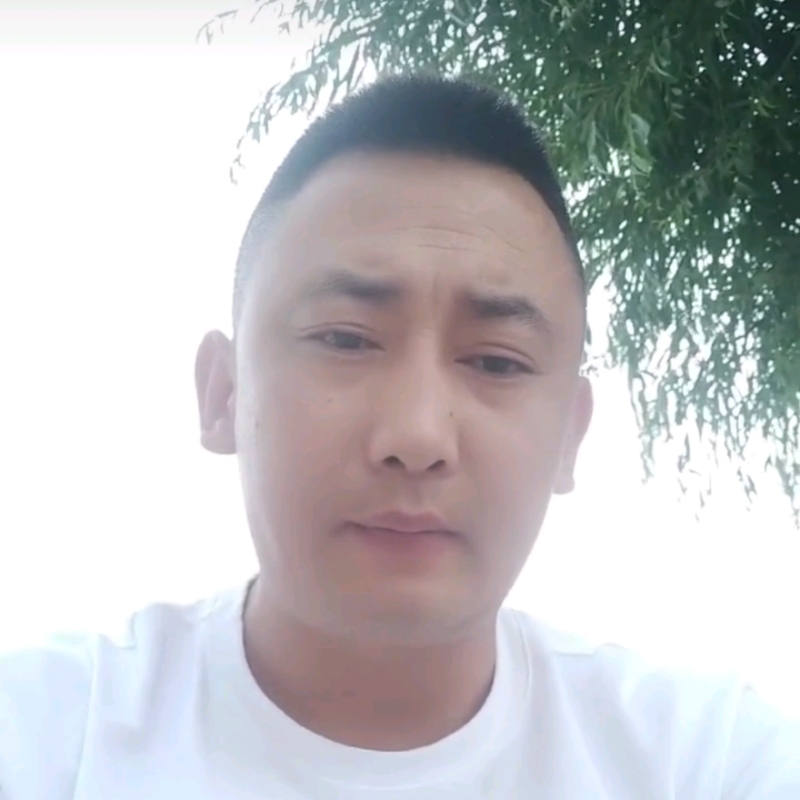 潇洒的第一张照片--南充相亲服务中心