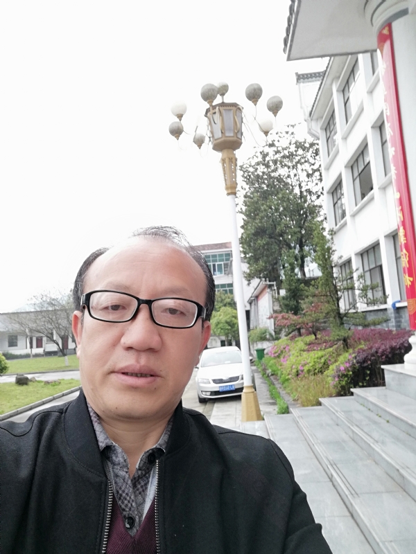 玫瑰祥云的第二张照片--南充相亲服务中心
