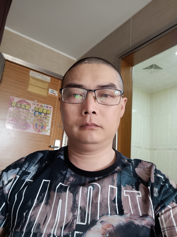 心梦无痕的第一张照片--南充相亲服务中心
