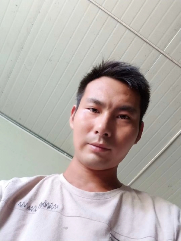快乐肥宅水的第一张照片--南充相亲服务中心