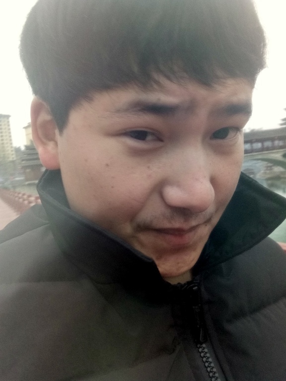 侗族青年作家超超的第二张照片--南充相亲服务中心