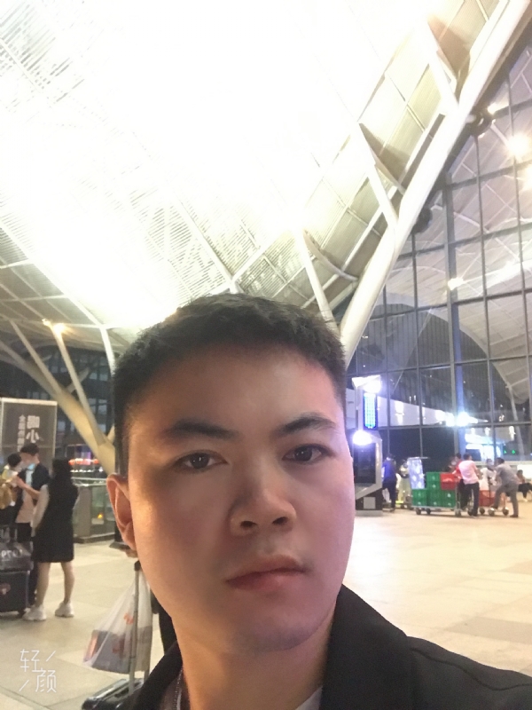 骑马的快乐的第一张照片--南充相亲服务中心