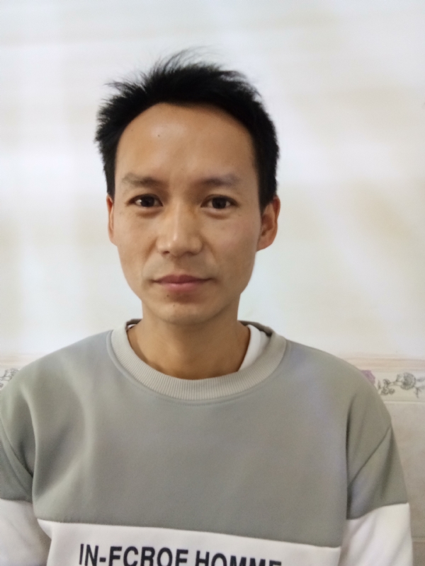 单亲爸爸的第一张照片--南充相亲服务中心