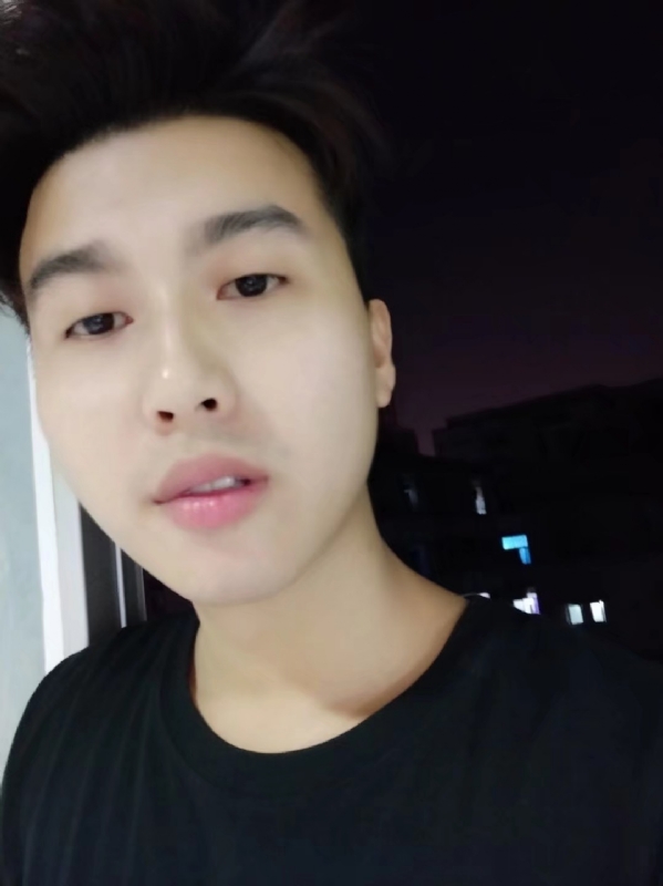 皮特王的第二张照片--南充相亲服务中心