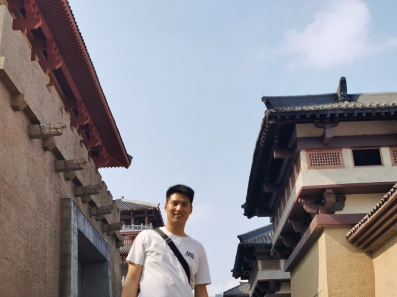 咸鱼不闲的第二张照片--南充相亲服务中心