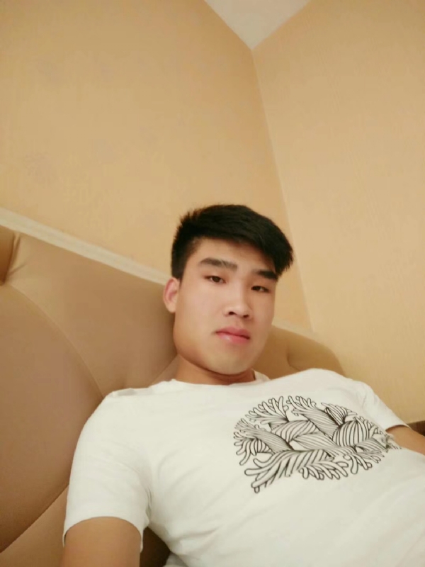 谁不曾孤单上路的第二张照片--南充相亲服务中心