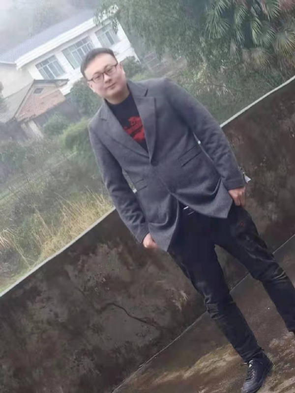 冰城的第二张照片--南充相亲服务中心