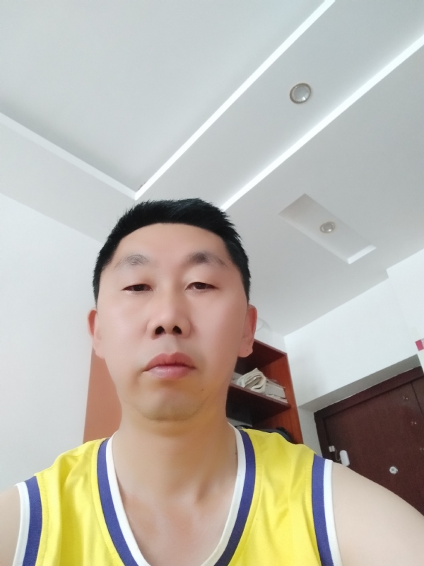 写尽半生纸上酸的第一张照片--南充相亲服务中心