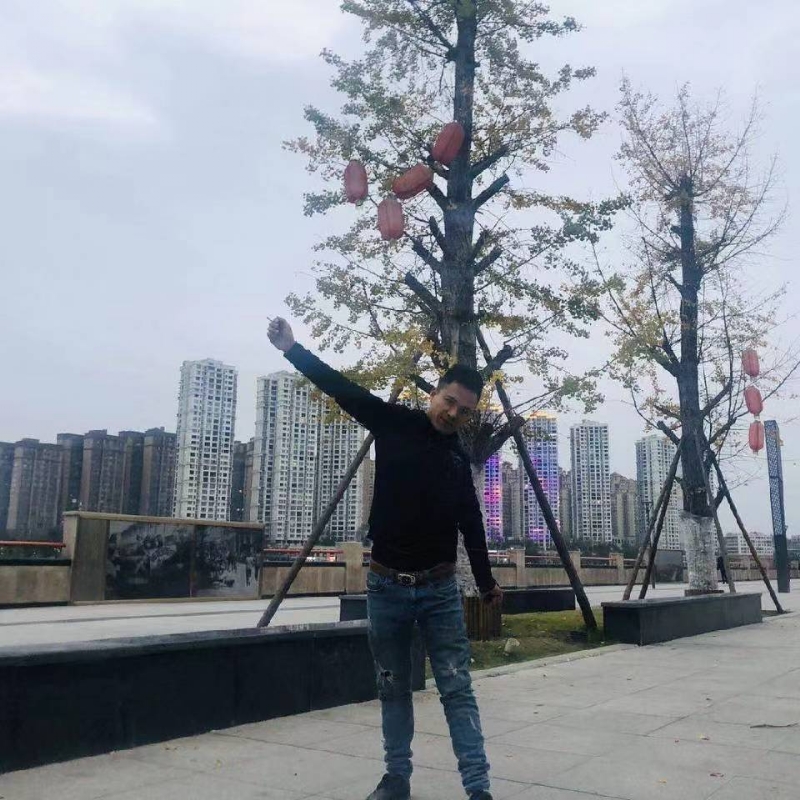 空空的房间的第一张照片--南充相亲服务中心