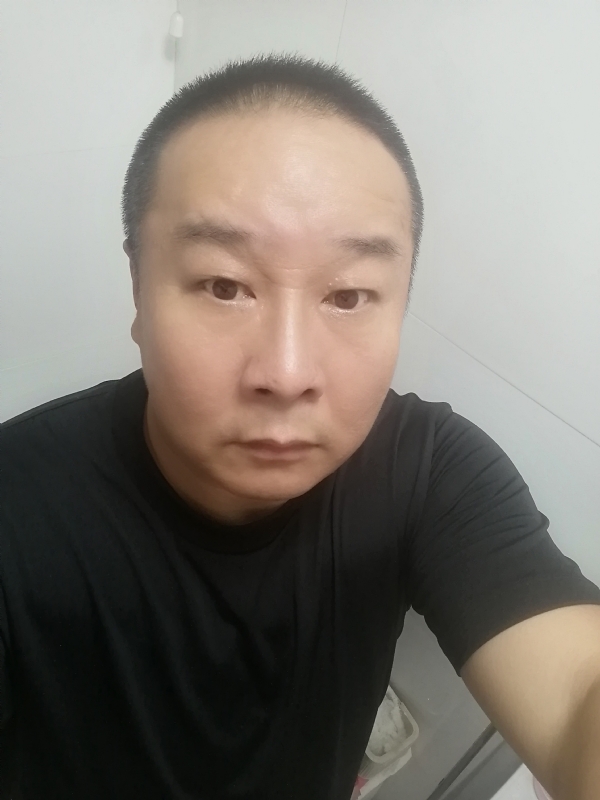 一束光的第一张照片--南充相亲服务中心