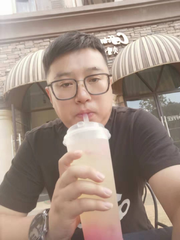 半旧情怀的第一张照片--南充相亲服务中心