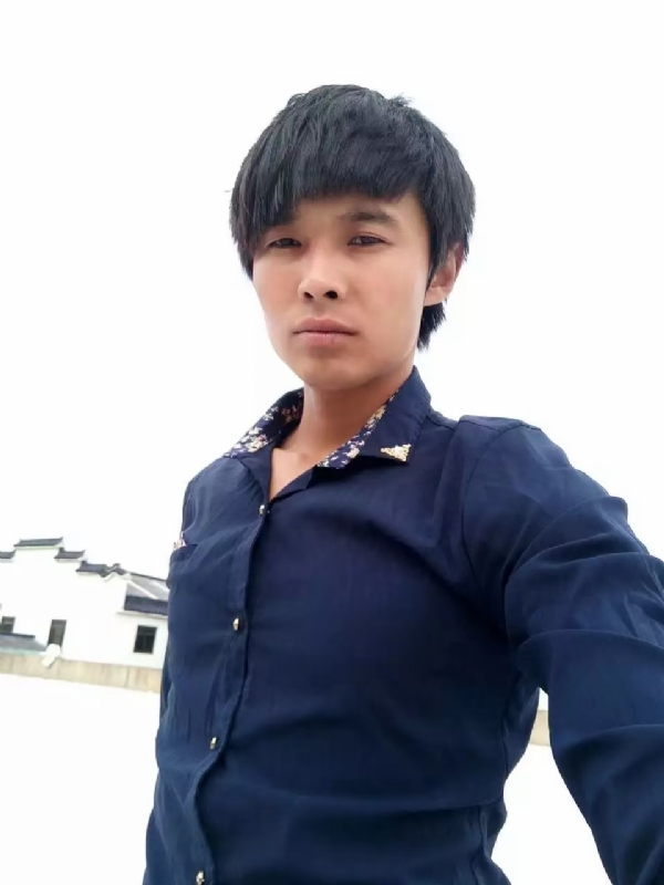 庸人自扰的第一张照片--南充相亲服务中心