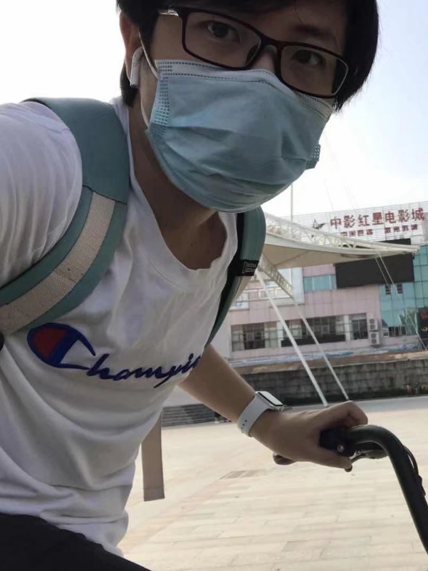 丁先生的第二张照片--南充相亲服务中心
