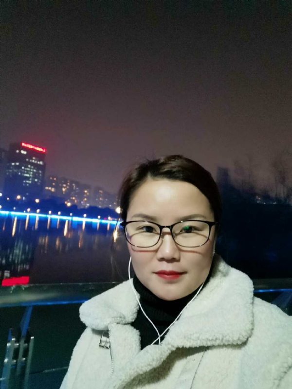 小英的第一张照片--南充相亲服务中心
