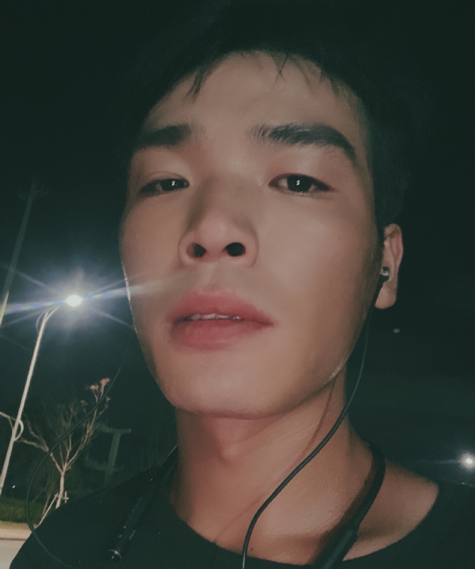 满船清梦压星河的第一张照片--南充相亲服务中心