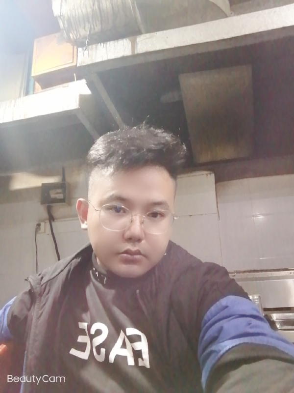棒哥的第一张照片--南充相亲服务中心