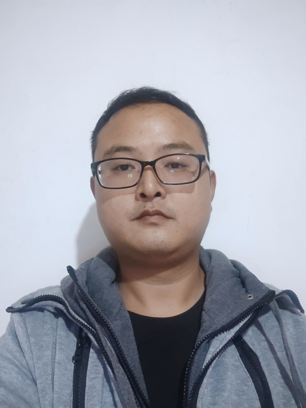 爱在一瞬间的第一张照片--南充相亲服务中心