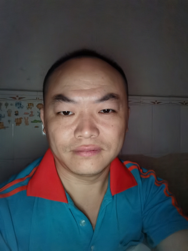 与子携老的第二张照片--南充相亲服务中心