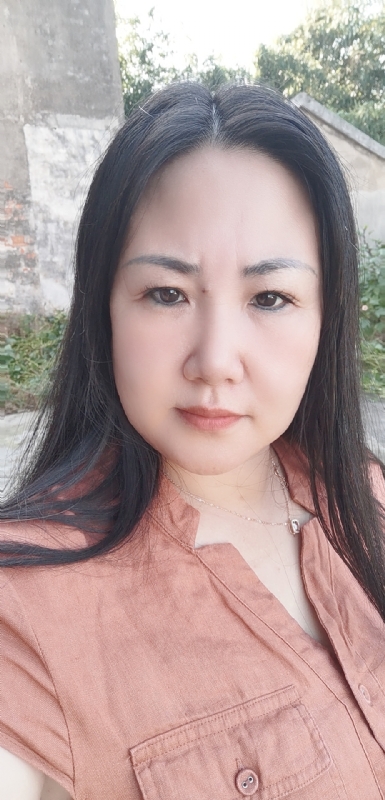 乖乖一女的第一张照片--南充相亲服务中心