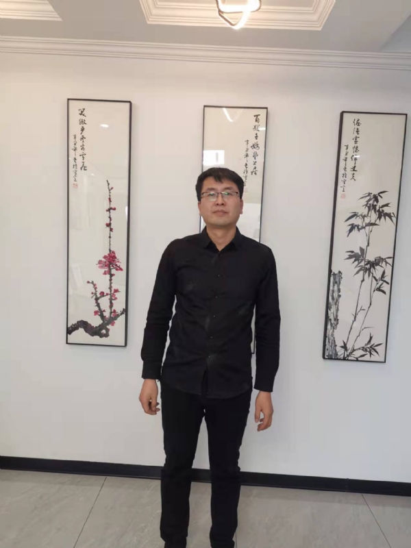 情义比天高的第一张照片--南充相亲服务中心