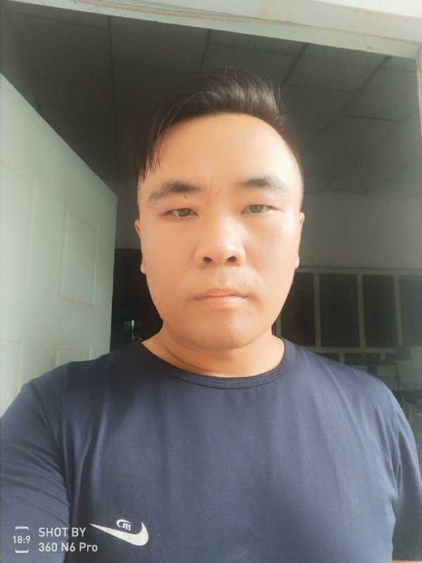 云的第一张照片--南充相亲服务中心