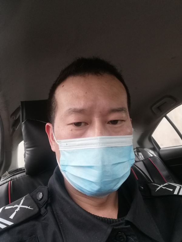 不会躲的刺猬的第一张照片--南充相亲服务中心