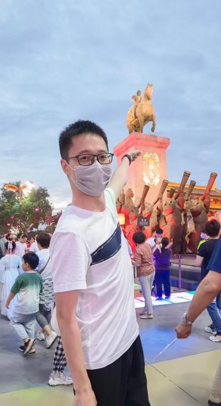 一休哥的第一张照片--南充相亲服务中心