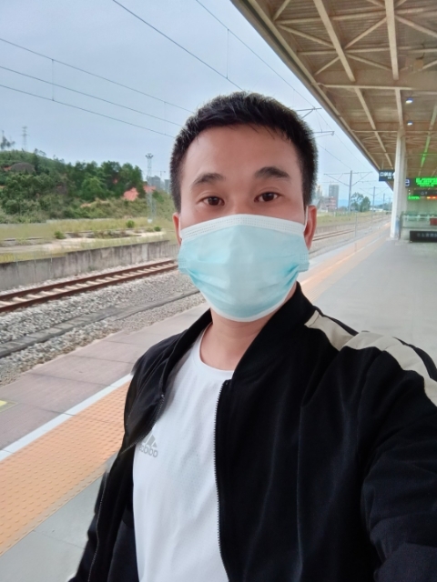 小李的第一张照片--南充相亲服务中心