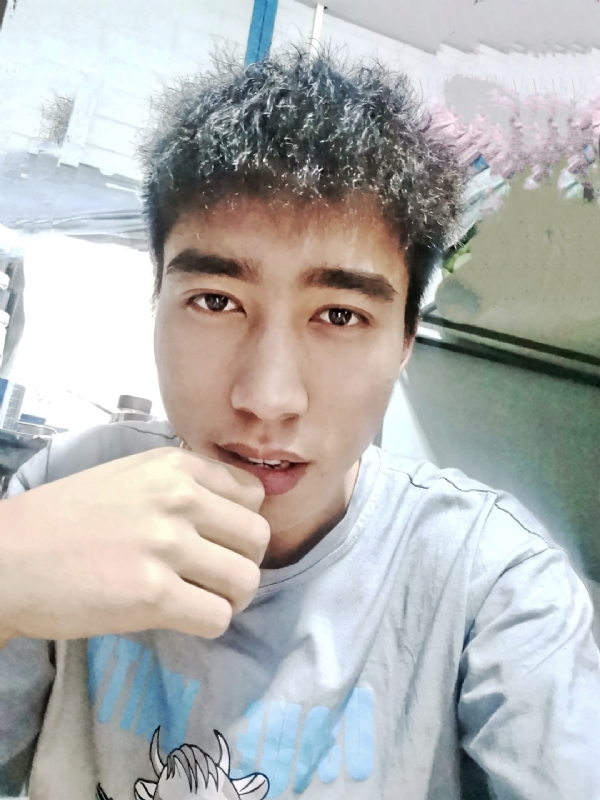 未来可期的第二张照片--南充相亲服务中心