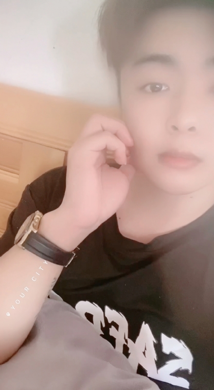90后的第二张照片--南充相亲服务中心