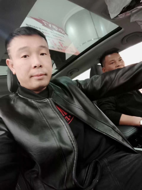 醉红尘的第一张照片--南充相亲服务中心