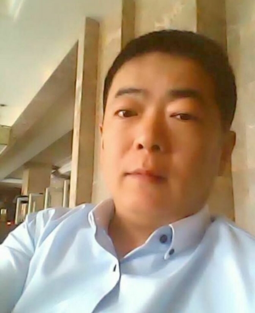 落叶随风的第一张照片--南充相亲服务中心
