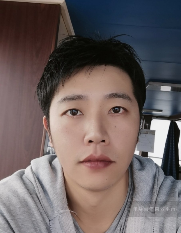 不太帅的男人的第一张照片--南充相亲服务中心