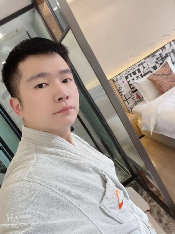 绿帽的第一张照片--南充相亲服务中心