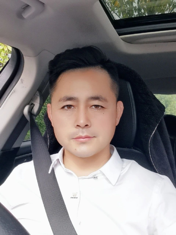 阿华大人的第二张照片--南充相亲服务中心