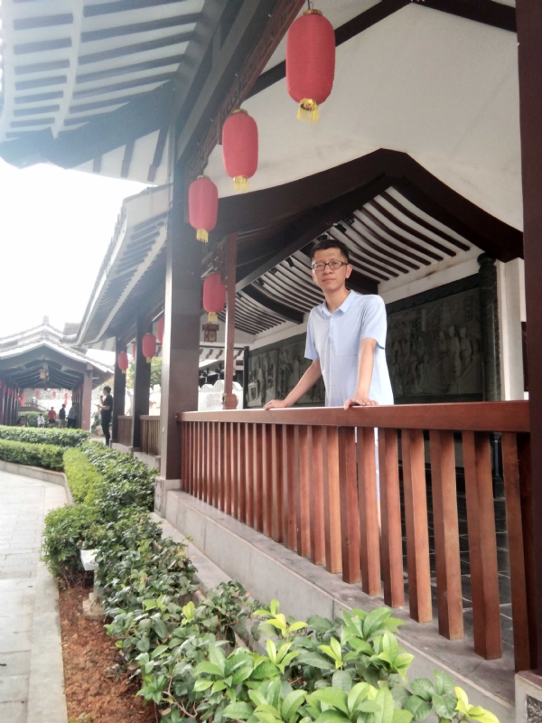 lijian的第一张照片--南充相亲服务中心