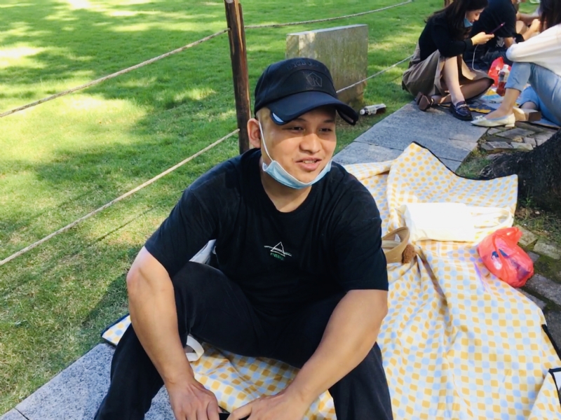 好大一颗石头的第一张照片--南充相亲服务中心