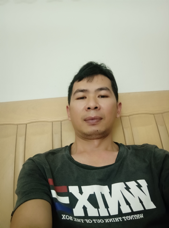 小伙子的第四张照片--南充相亲服务中心