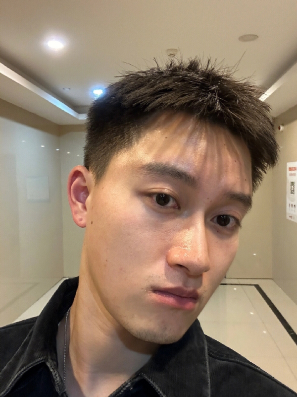 月光之下的第一张照片--南充相亲服务中心