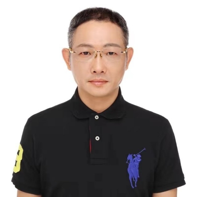 邱先森的第一张照片--南充相亲服务中心