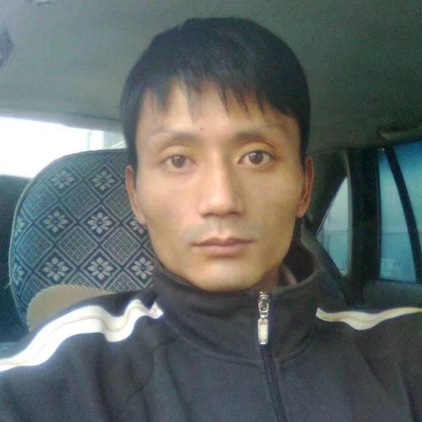 易心的第一张照片--南充相亲服务中心