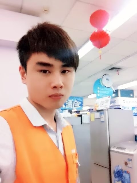 罗自强的第一张照片--南充相亲服务中心